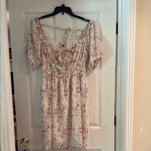 Lucy Paris boutiques Floral Off-Shoulder Dress Lg. NWOT pockets!